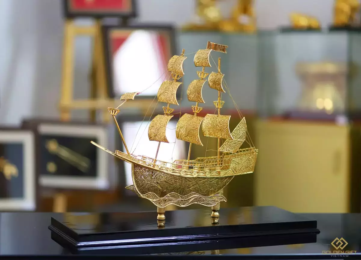 Thuyền buồm phong thuỷ cỡ đại chế tác riêng có gì đặc biệt?